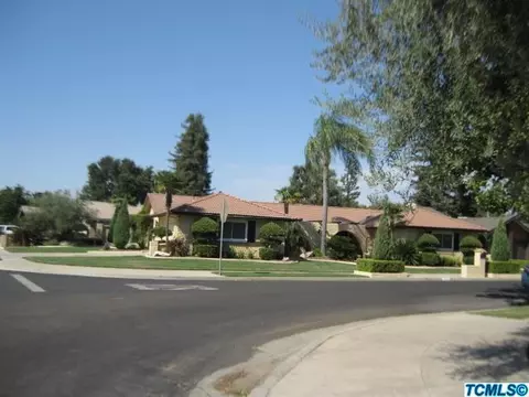 400 E Lois Ave, Tulare, CA 93274 photo 4