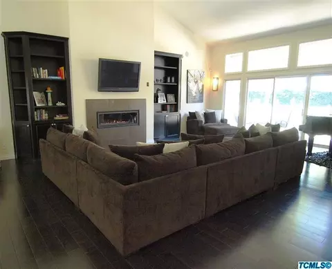 1342 Rocky Hill Dr, Exeter, CA 93221 photo 5