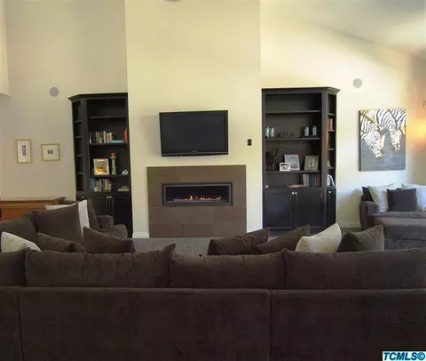 1342 Rocky Hill Dr, Exeter, CA 93221 photo 4