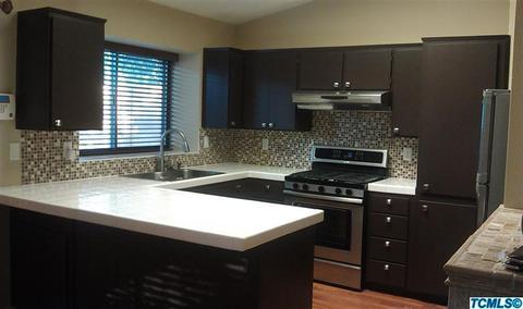 1612 E Castleview Ave, Visalia, CA 93292 photo 2