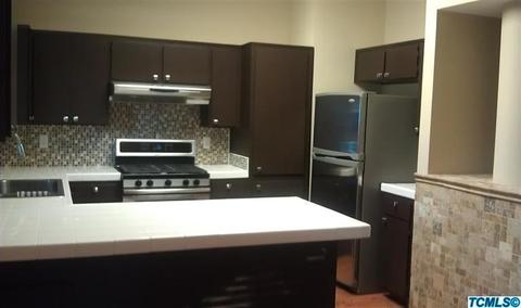1612 E Castleview Ave, Visalia, CA 93292 photo 3