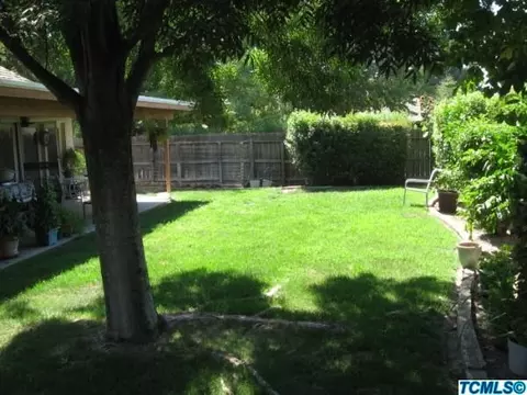 634 E Vine Ct, Visalia, CA 93292 photo 25