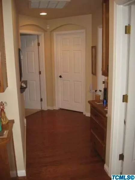 634 E Vine Ct, Visalia, CA 93292 photo 12