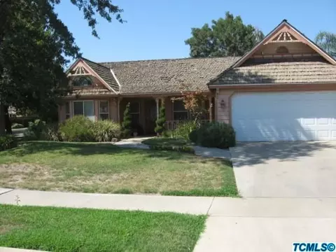634 E Vine Ct, Visalia, CA 93292 photo 1