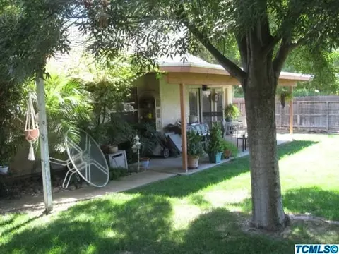 634 E Vine Ct, Visalia, CA 93292 photo 24