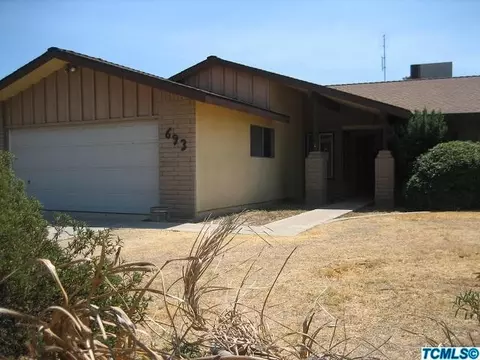 693 E Hazelwood Dr, Lemoore, CA 93245 photo 3