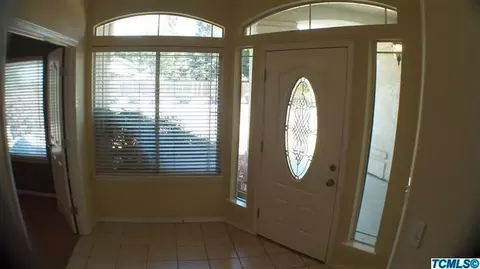 3817 E Howard Ave, Visalia, CA 93292 photo 3