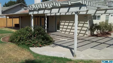 3817 E Howard Ave, Visalia, CA 93292 photo 25