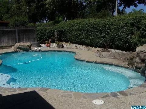 3940 E Iris Ct, Visalia, CA 93292 photo 28