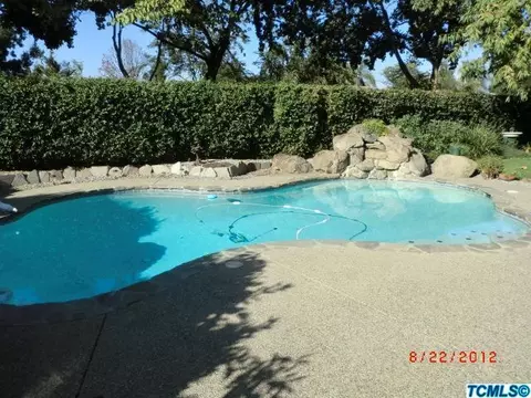 3940 E Iris Ct, Visalia, CA 93292 photo 7