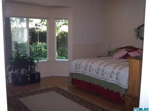 3940 E Iris Ct, Visalia, CA 93292 photo 24