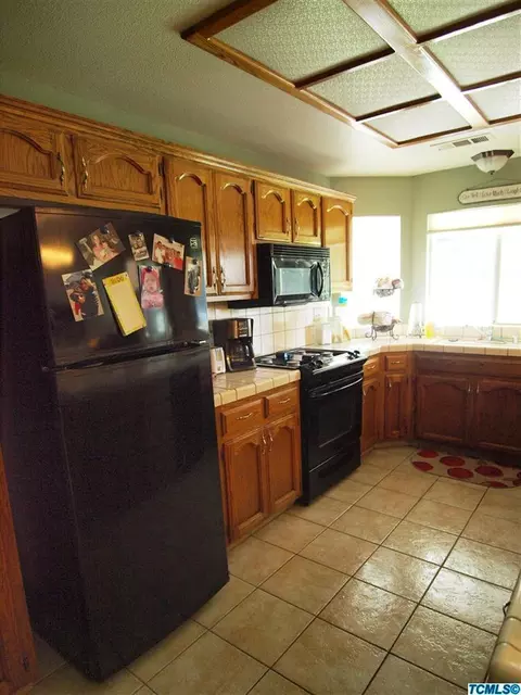 421 Benjamin Ct, Exeter, CA 93221 photo 5