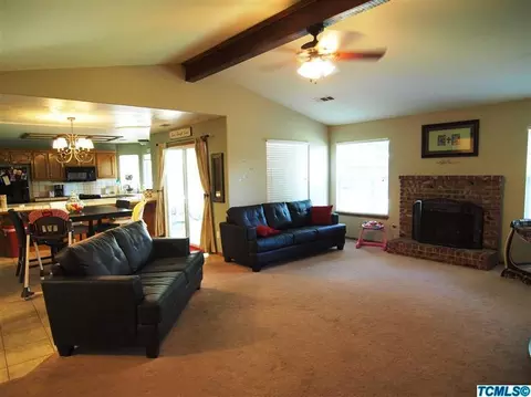 421 Benjamin Ct, Exeter, CA 93221 photo 2