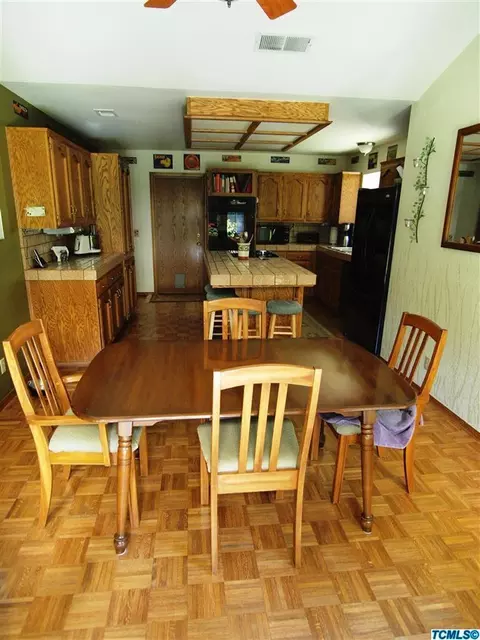 807 N B St, Exeter, CA 93221 photo 8