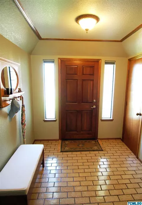 807 N B St, Exeter, CA 93221 photo 2