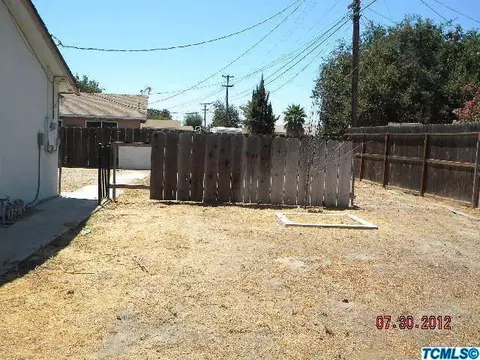 380 W Spruce Ave, Lemoore, CA 93245 photo 3