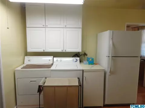 529 W Firebaugh Ave, Exeter, CA 93221 photo 9