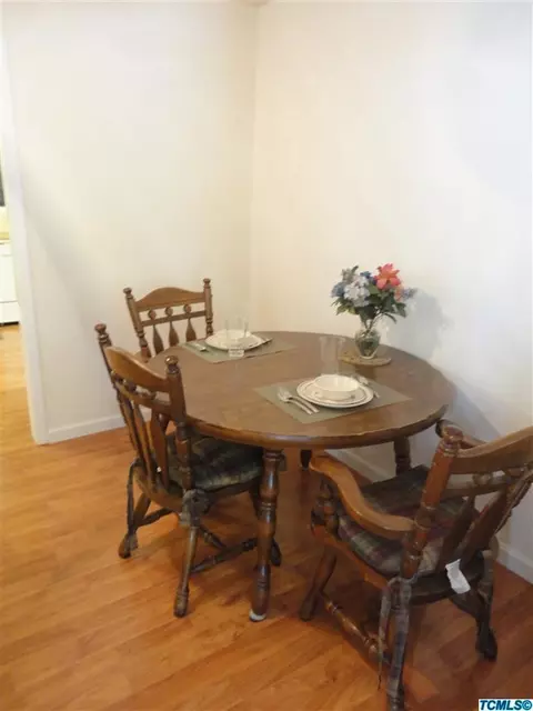 529 W Firebaugh Ave, Exeter, CA 93221 photo 10