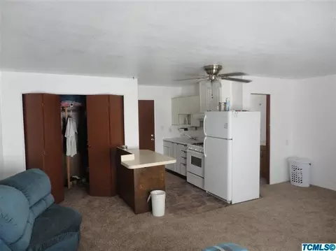 529 W Firebaugh Ave, Exeter, CA 93221 photo 16