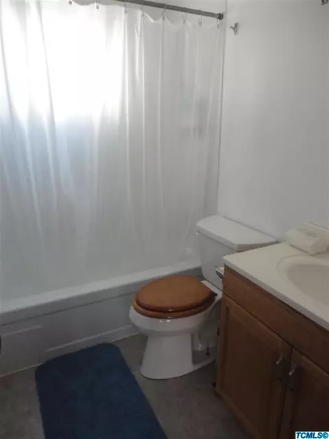 529 W Firebaugh Ave, Exeter, CA 93221 photo 18
