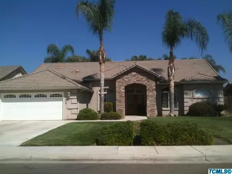 1010 E Chestnut Ct, Visalia, CA 93292 photo 1
