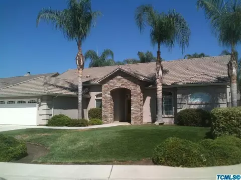 1010 E Chestnut Ct, Visalia, CA 93292 photo 2