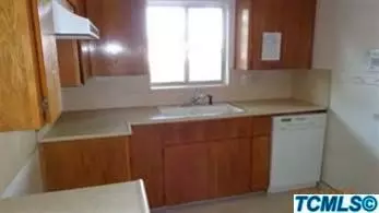 235 Coolidge St, Coalinga, CA 93210 photo 6