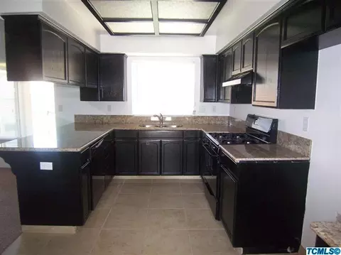 1822 E Levin Ave, Tulare, CA 93274 photo 5