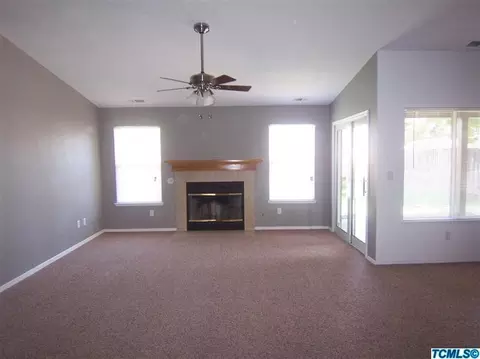 1822 E Levin Ave, Tulare, CA 93274 photo 3