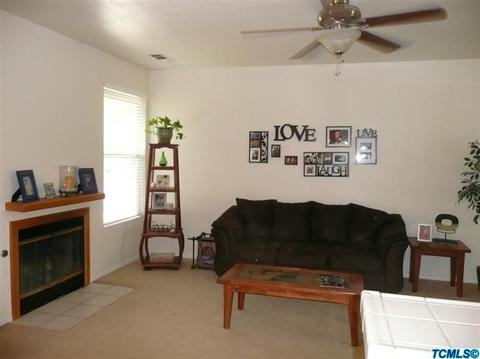 732 E Ferguson Ave, Visalia, CA 93292 photo 3