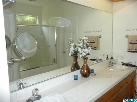 732 E Ferguson Ave, Visalia, CA 93292 photo 6