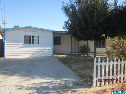816 E Cameron St, Hanford, CA 93230 photo 1