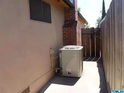 826 E Cypress Ave, Visalia, CA 93292 photo 24