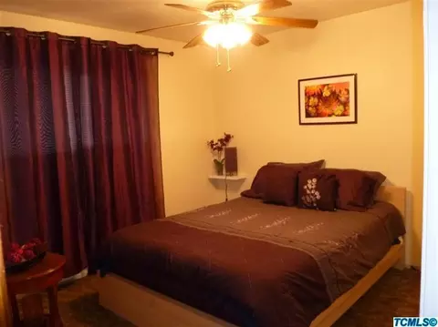 826 E Cypress Ave, Visalia, CA 93292 photo 13