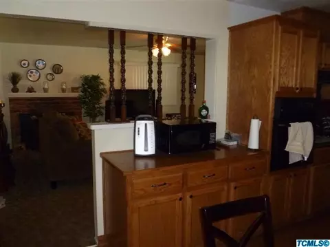 826 E Cypress Ave, Visalia, CA 93292 photo 9