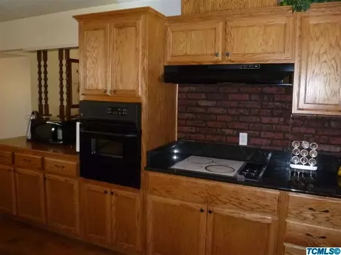 826 E Cypress Ave, Visalia, CA 93292 photo 8