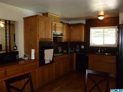 826 E Cypress Ave, Visalia, CA 93292 photo 7