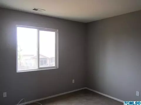 3849 E Hillcrest Ave, Visalia, CA 93292 photo 13