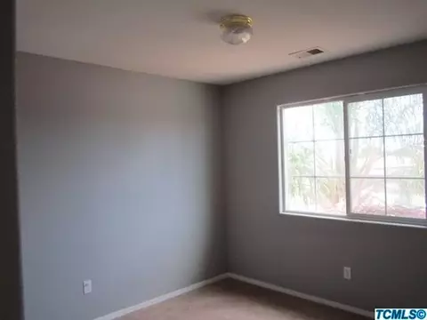 3849 E Hillcrest Ave, Visalia, CA 93292 photo 14