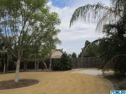 3849 E Hillcrest Ave, Visalia, CA 93292 photo 5