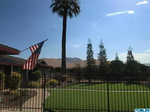 1848 E List Ave, Exeter, CA 93221 photo 2