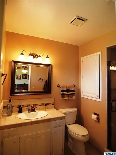 1848 E List Ave, Exeter, CA 93221 photo 13