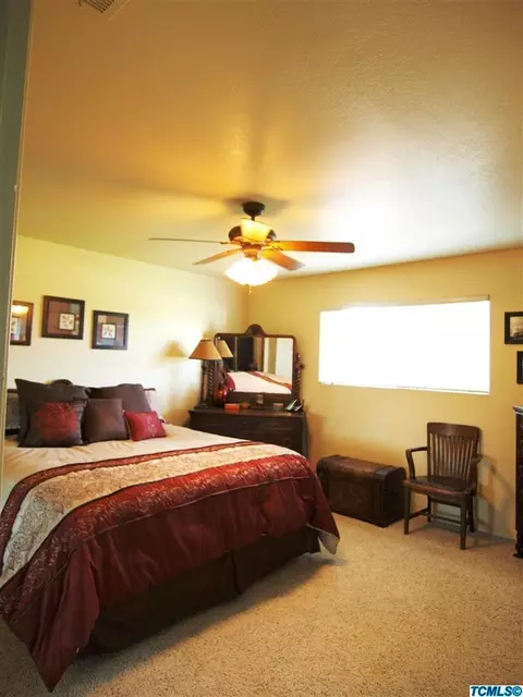 1848 E List Ave, Exeter, CA 93221 photo 11