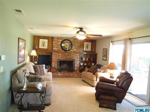 1848 E List Ave, Exeter, CA 93221 photo 7