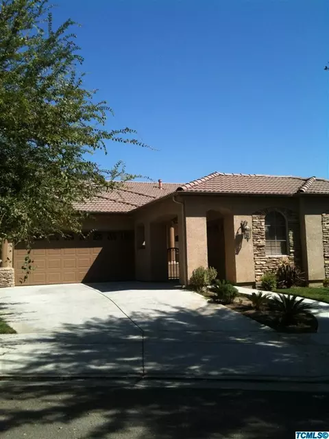 1348 E Mesa Ct, Visalia, CA 93292 photo 6