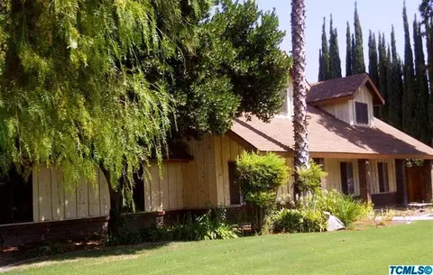 3136 W Beech Ave, Visalia, CA 93277 photo 1