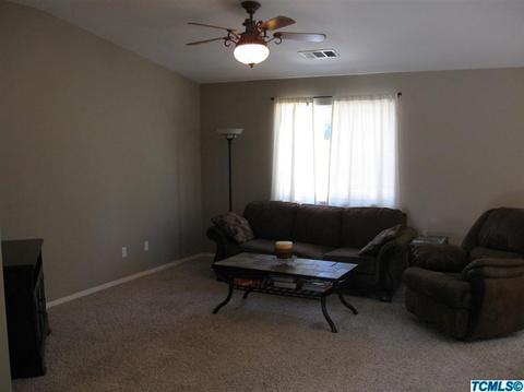 1714 E Mesa Ct, Visalia, CA 93292 photo 3