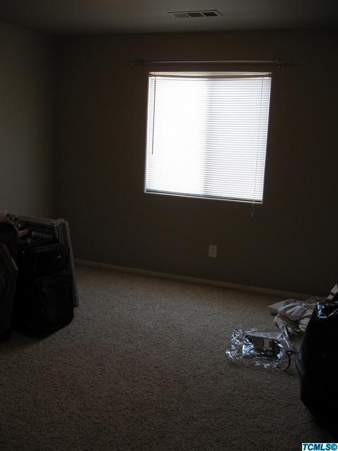 1714 E Mesa Ct, Visalia, CA 93292 photo 12