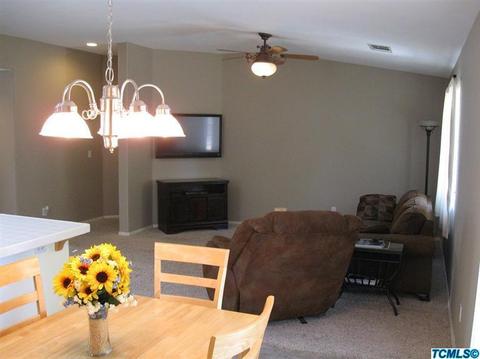 1714 E Mesa Ct, Visalia, CA 93292 photo 4