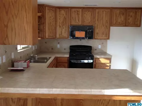 2031 N Charter Oak Ct, Visalia, CA 93292 photo 4